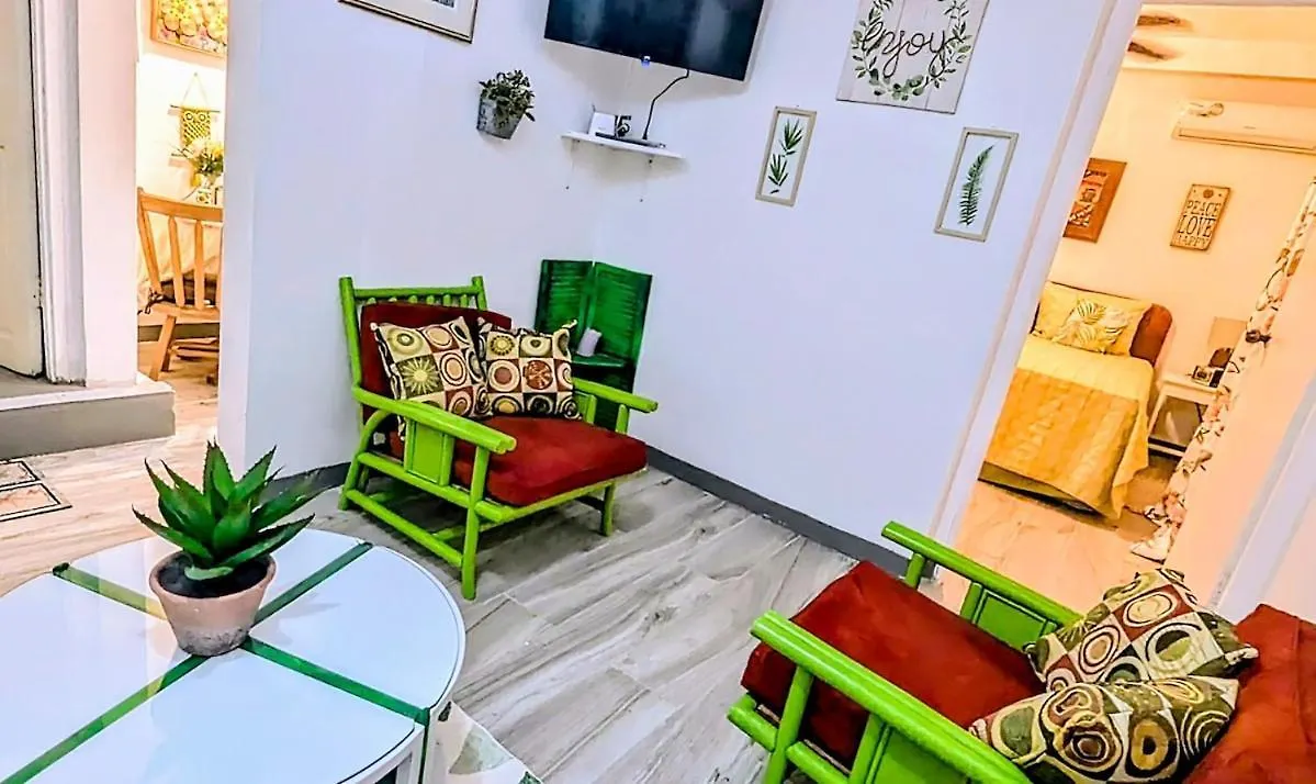 Apartamento Vista Azul- Cozy Ground Floor Retreat Port Antonio