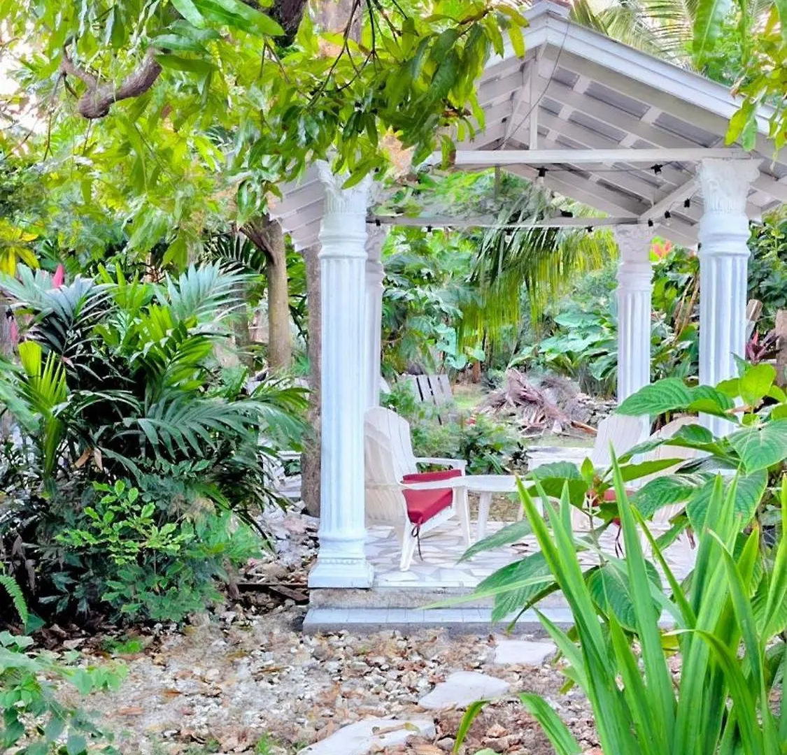 Apartamento Vista Azul- Cozy Ground Floor Retreat Port Antonio